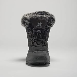 靴 kamekame  26CM Amazon.com | Kamik Women's Momentum L 2 Winter Boots, Black, 5